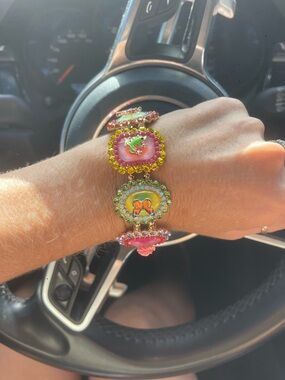 Betsey Johnson Statement Bracelet – Dolce Style 💎✨